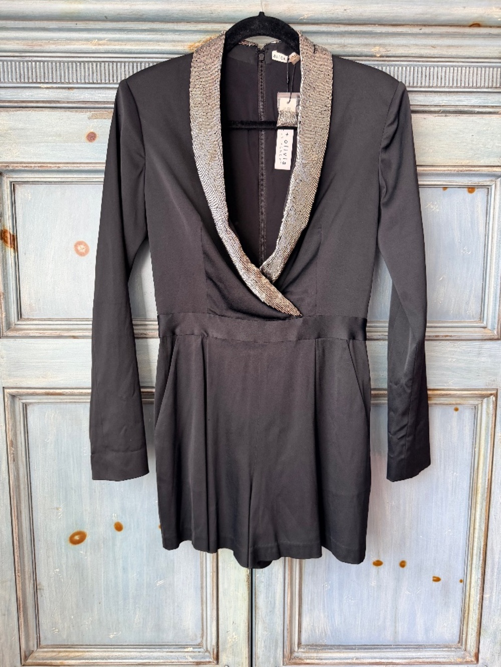 Alice + Olivia Kyrie Beaded COlor Tuxedo Romper in Black Size 2 NWT